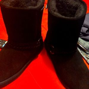 Women's Bearpaw Boots